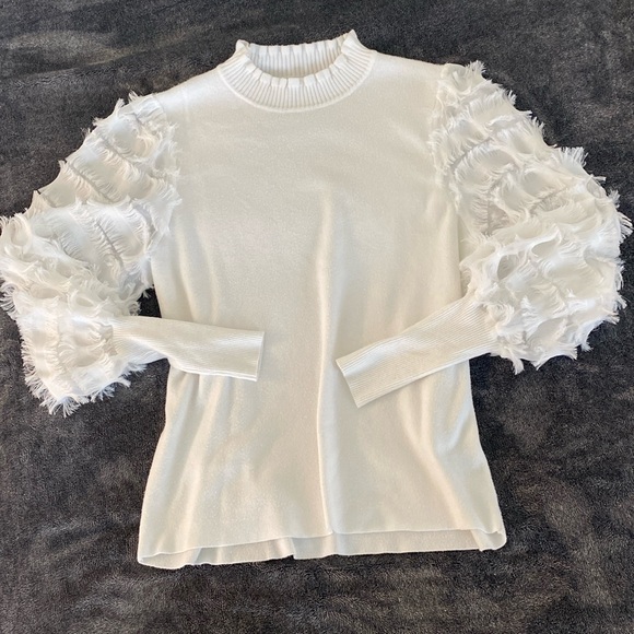 Sweater - Picture 1 of 4